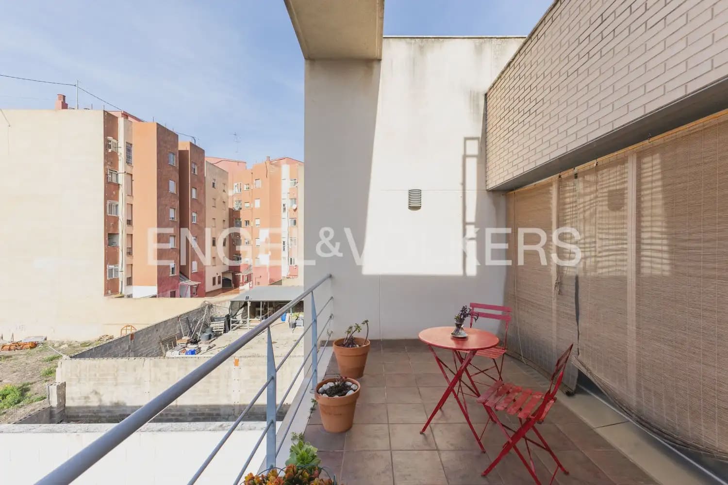 4 bedroom Villa for sale in Benisano with pool garage - € 499,000 (Ref: 9898257)