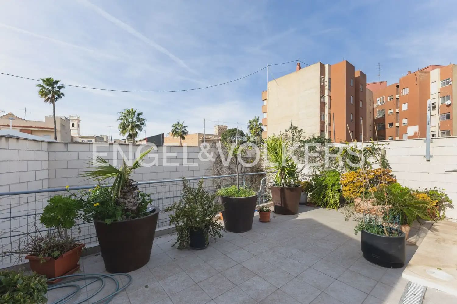 4 bedroom Villa for sale in Benisano with pool garage - € 499,000 (Ref: 9898257)