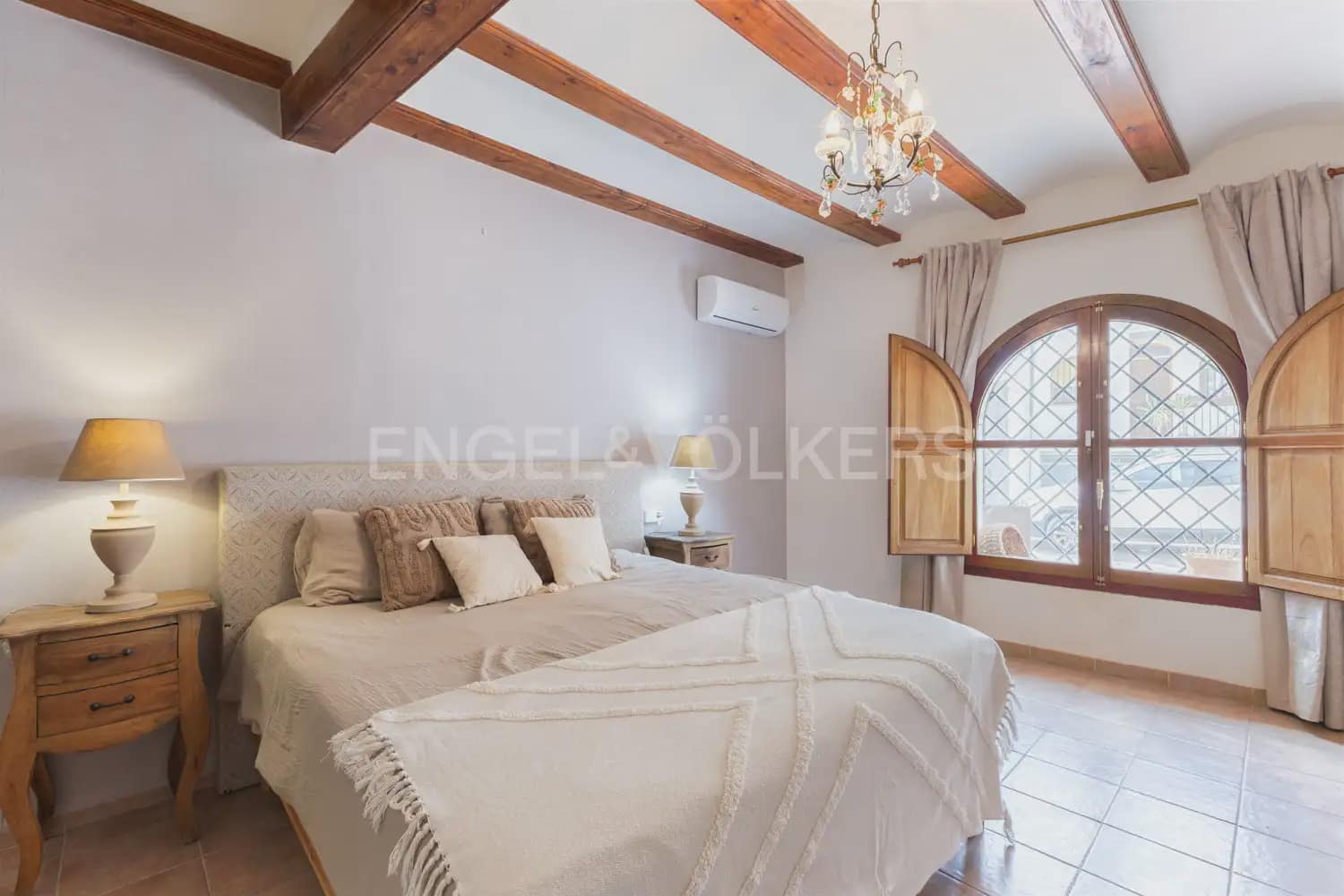 8 bedroom Finca/Country House for sale in Alcublas with pool garage - € 595,000 (Ref: 9898258)