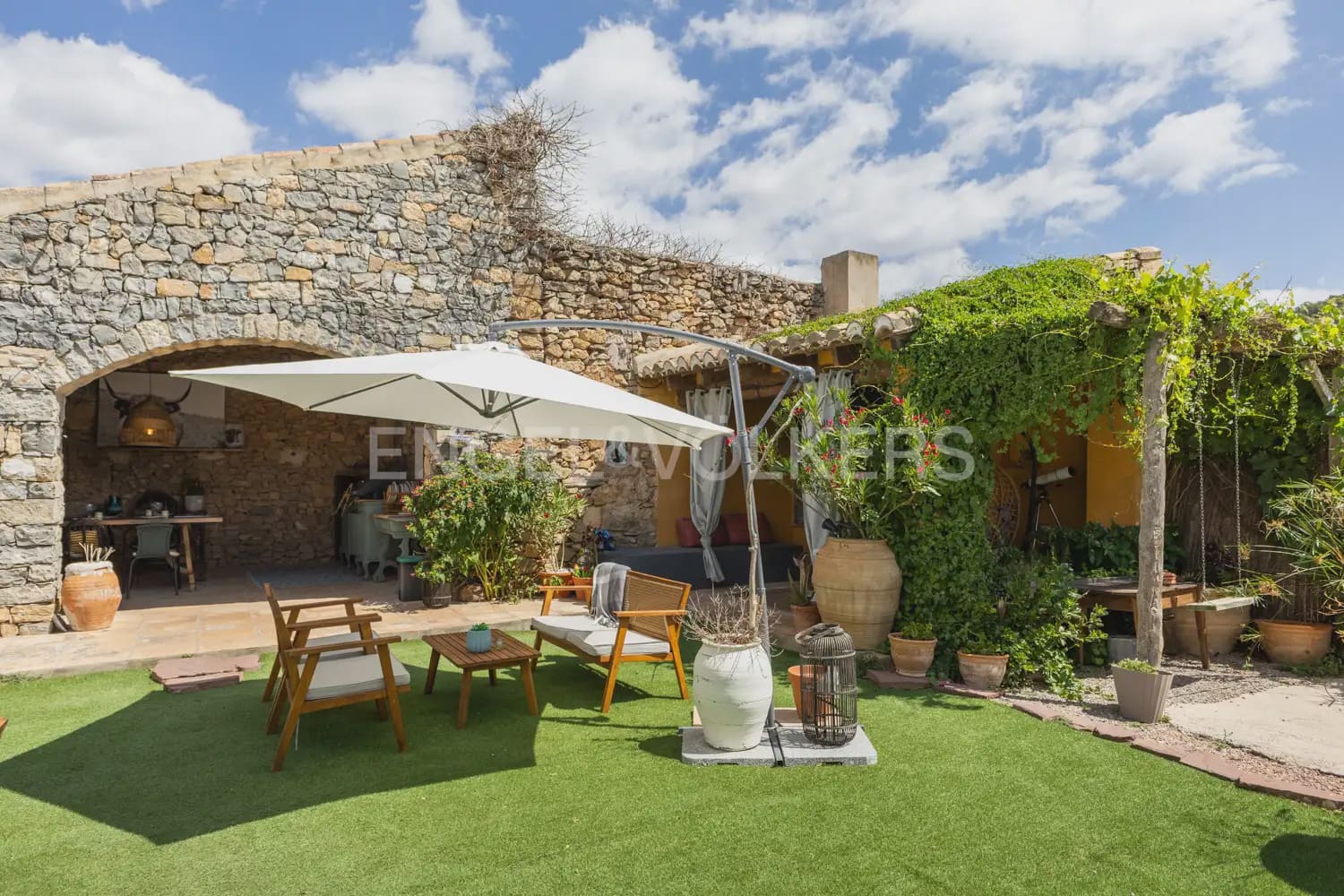 8 bedroom Finca/Country House for sale in Alcublas with pool garage - € 595,000 (Ref: 9898258)