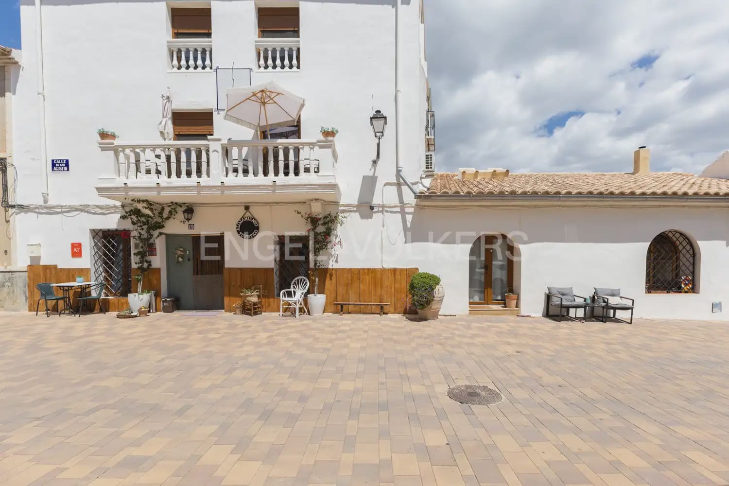 8 bedroom Finca/Country House for sale in Alcublas with pool garage - € 595,000 (Ref: 9898258)