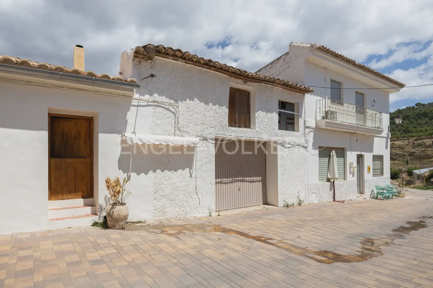 8 bedroom Finca/Country House for sale in Alcublas with pool garage - € 595,000 (Ref: 9898258)