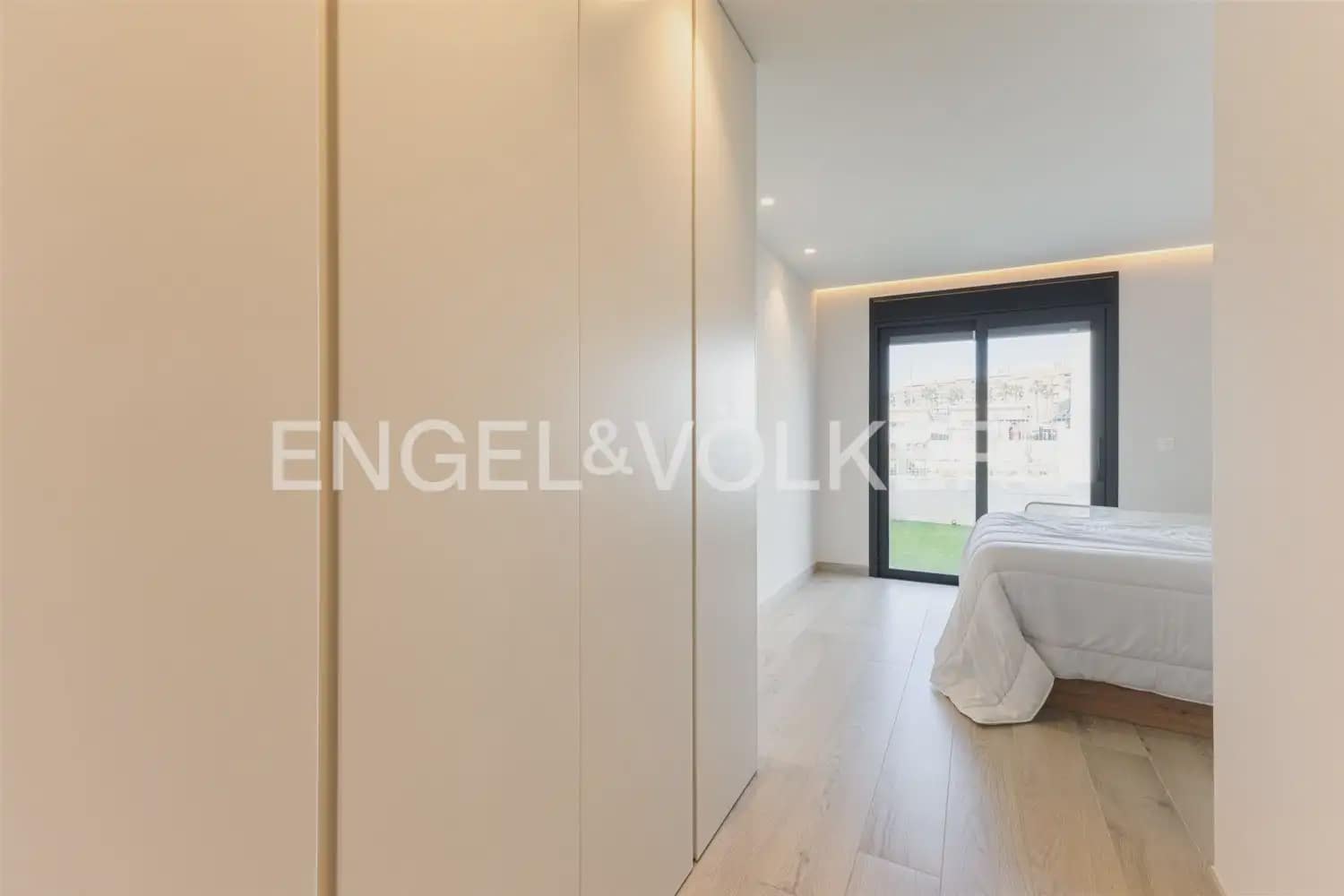 5 Zimmer Villa zu verkaufen in Burriana / Borriana mit Pool Garage - 970.000 € (Ref: 9898259)