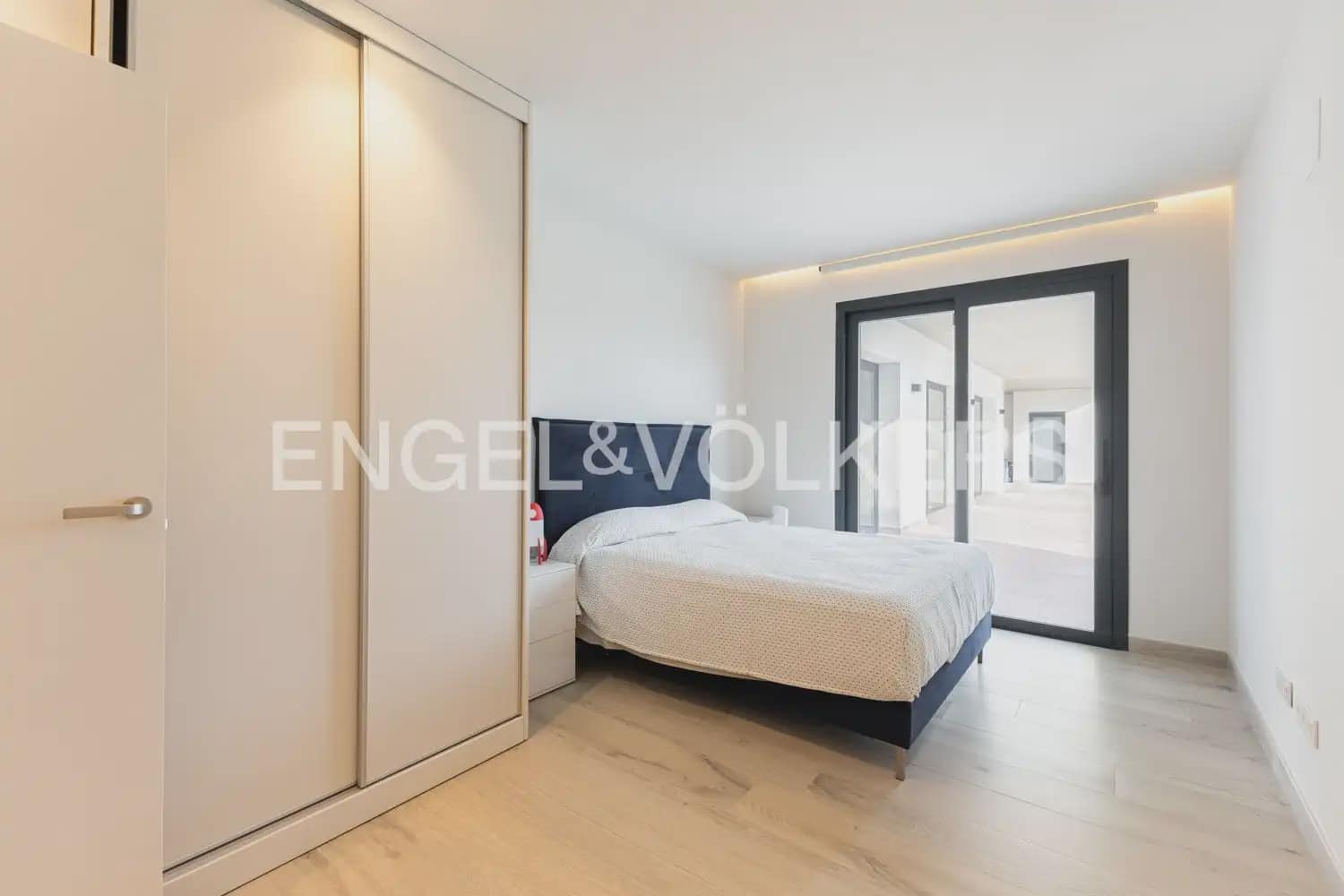 5 Zimmer Villa zu verkaufen in Burriana / Borriana mit Pool Garage - 970.000 € (Ref: 9898259)