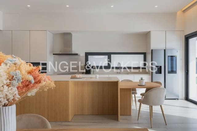 5 Zimmer Villa zu verkaufen in Burriana / Borriana mit Pool Garage - 970.000 € (Ref: 9898259)