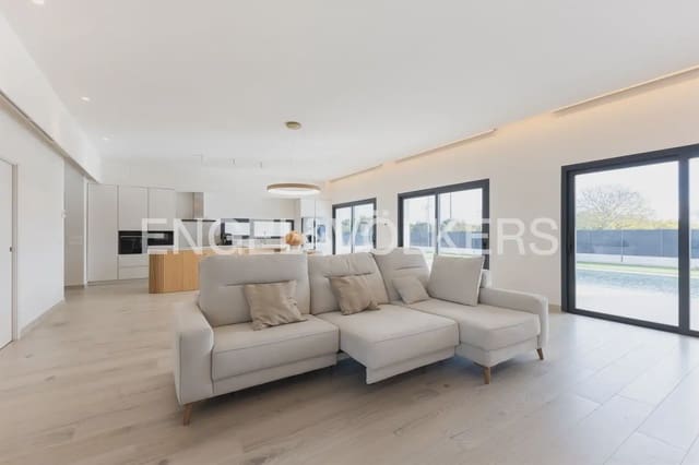 5 Zimmer Villa zu verkaufen in Burriana / Borriana mit Pool Garage - 970.000 € (Ref: 9898259)