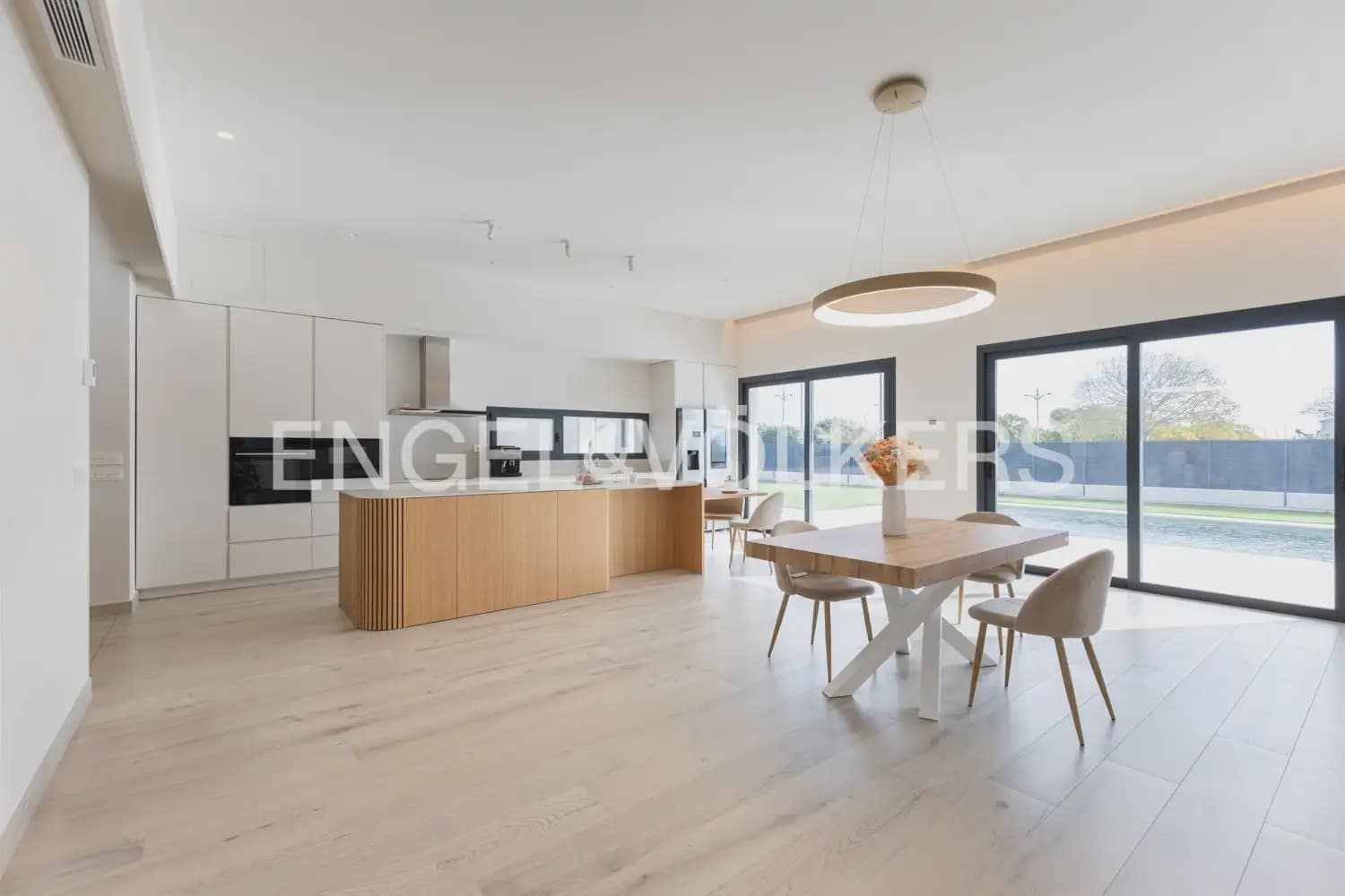 5 Zimmer Villa zu verkaufen in Burriana / Borriana mit Pool Garage - 970.000 € (Ref: 9898259)