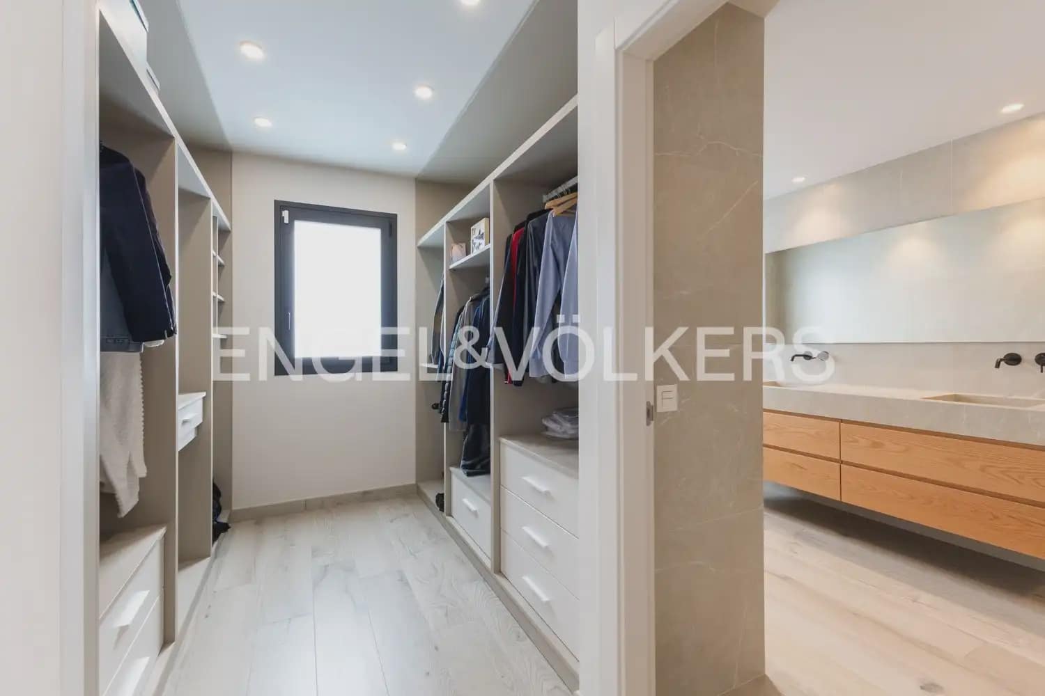 5 Zimmer Villa zu verkaufen in Burriana / Borriana mit Pool Garage - 970.000 € (Ref: 9898259)