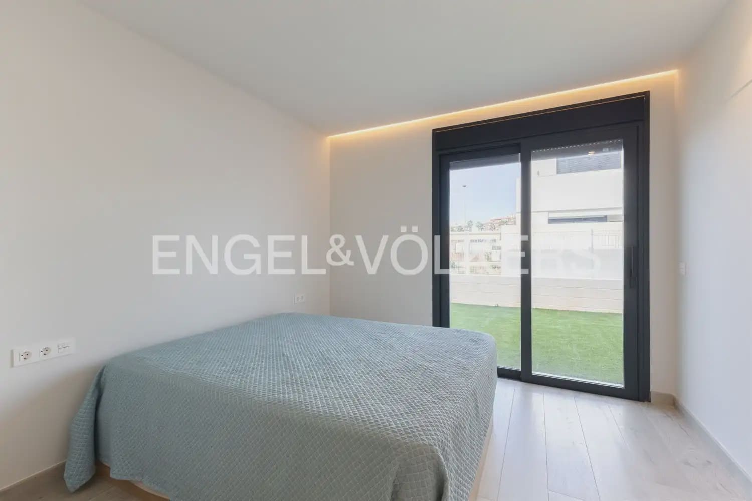 5 Zimmer Villa zu verkaufen in Burriana / Borriana mit Pool Garage - 970.000 € (Ref: 9898259)