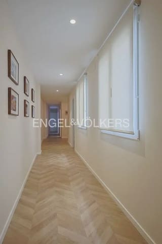 4 bedroom Apartment for sale in La Seu, Valencia city - € 860,000 (Ref: 9898260)
