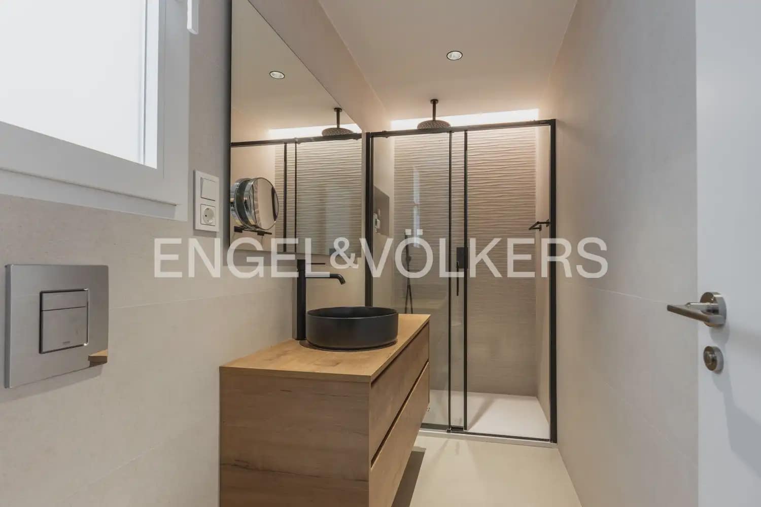 4 makuuhuone Huoneisto myytävänä paikassa Valencia kaupunki - 860 000 € (Ref: 9898260)