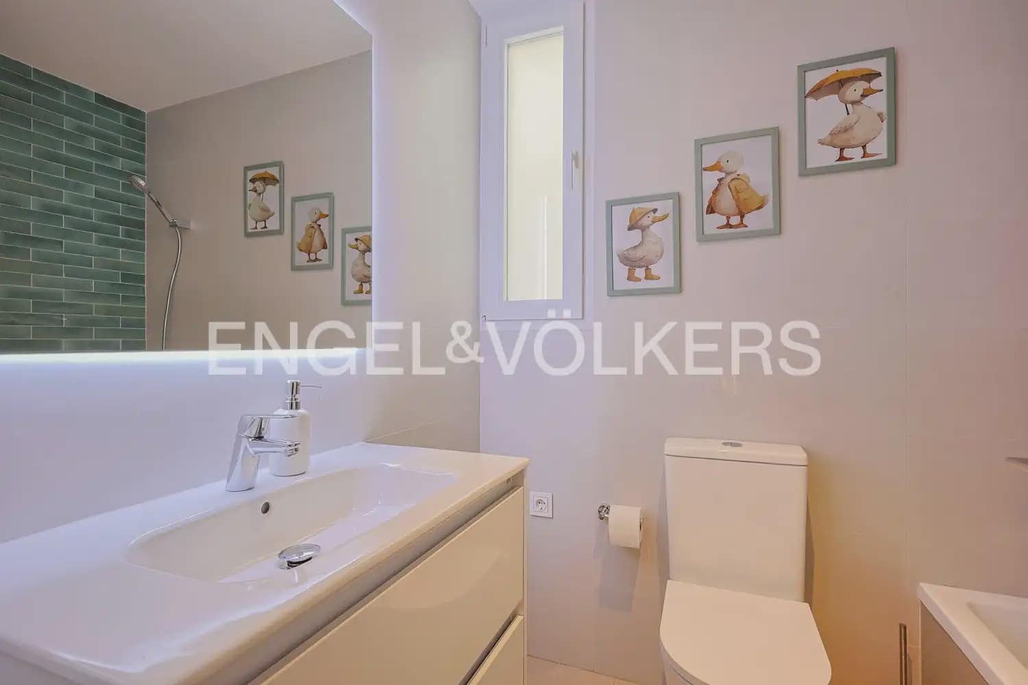 4 makuuhuone Huoneisto myytävänä paikassa Valencia kaupunki - 860 000 € (Ref: 9898260)