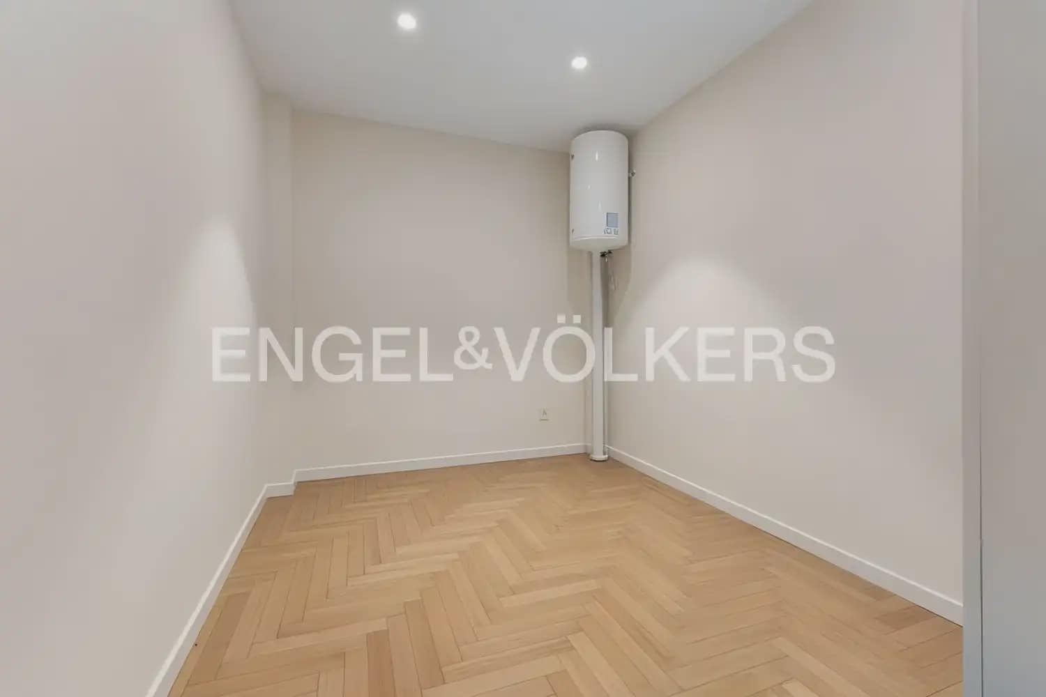 4 makuuhuone Huoneisto myytävänä paikassa Valencia kaupunki - 860 000 € (Ref: 9898260)