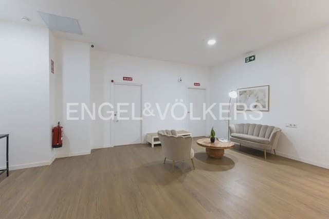 Hotelli myytävänä paikassa Arrancapins, Valencia kaupunki - 1 300 000 € (Ref: 9898261)