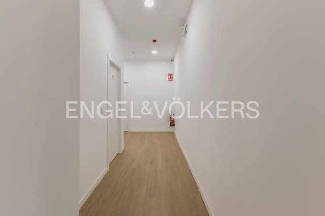 Hotelli myytävänä paikassa Arrancapins, Valencia kaupunki - 1 300 000 € (Ref: 9898261)