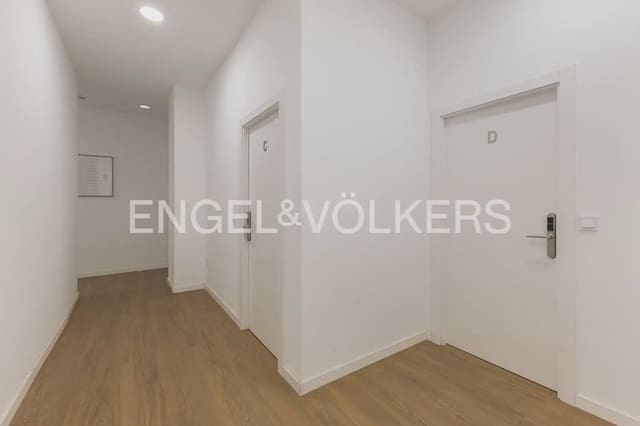 Hotelli myytävänä paikassa Arrancapins, Valencia kaupunki - 1 300 000 € (Ref: 9898261)