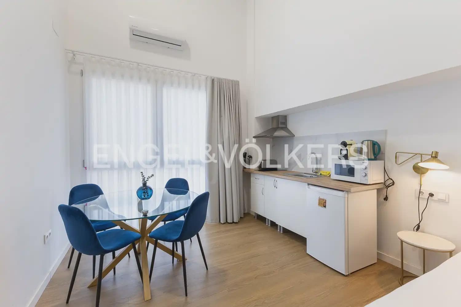 Hotelli myytävänä paikassa Valencia kaupunki - 1 300 000 € (Ref: 9898261)