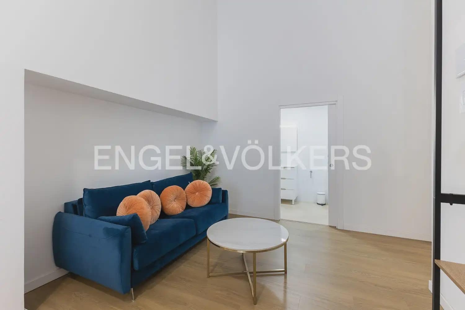 Hotelli myytävänä paikassa Valencia kaupunki - 1 300 000 € (Ref: 9898261)
