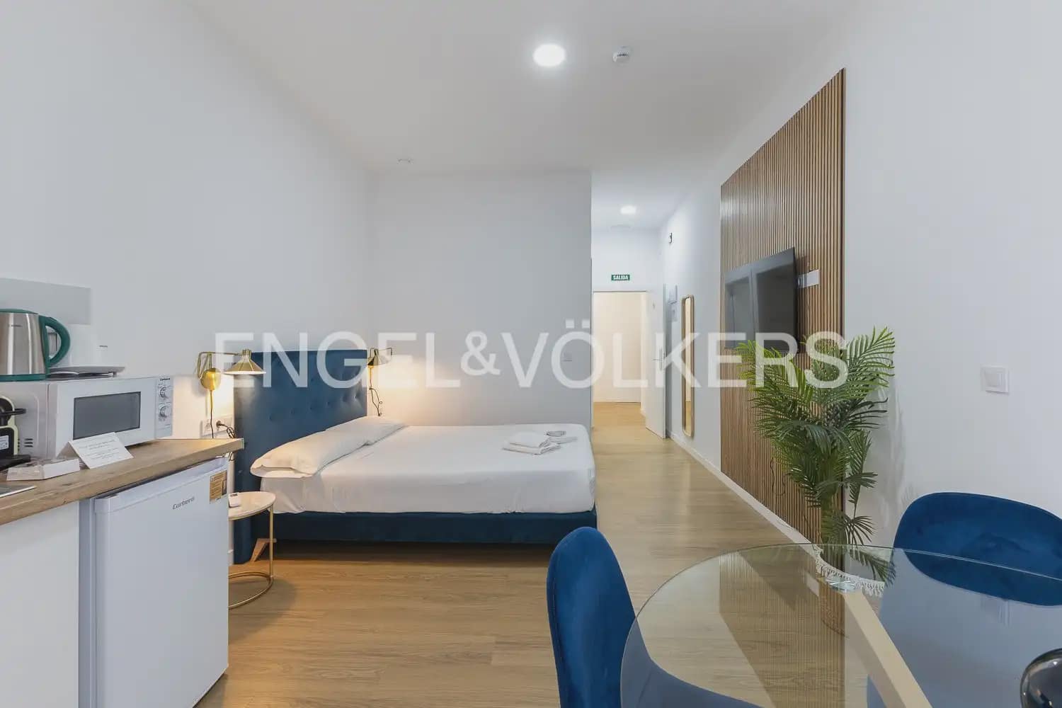Hotelli myytävänä paikassa Valencia kaupunki - 1 300 000 € (Ref: 9898261)