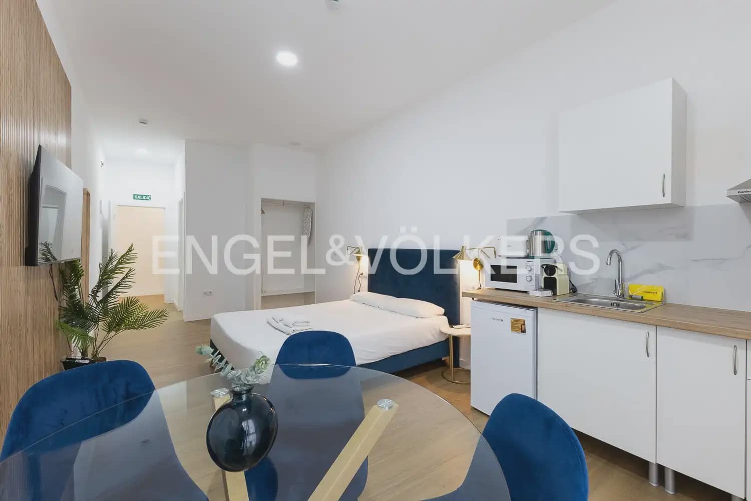 Hotelli myytävänä paikassa Valencia kaupunki - 1 300 000 € (Ref: 9898261)
