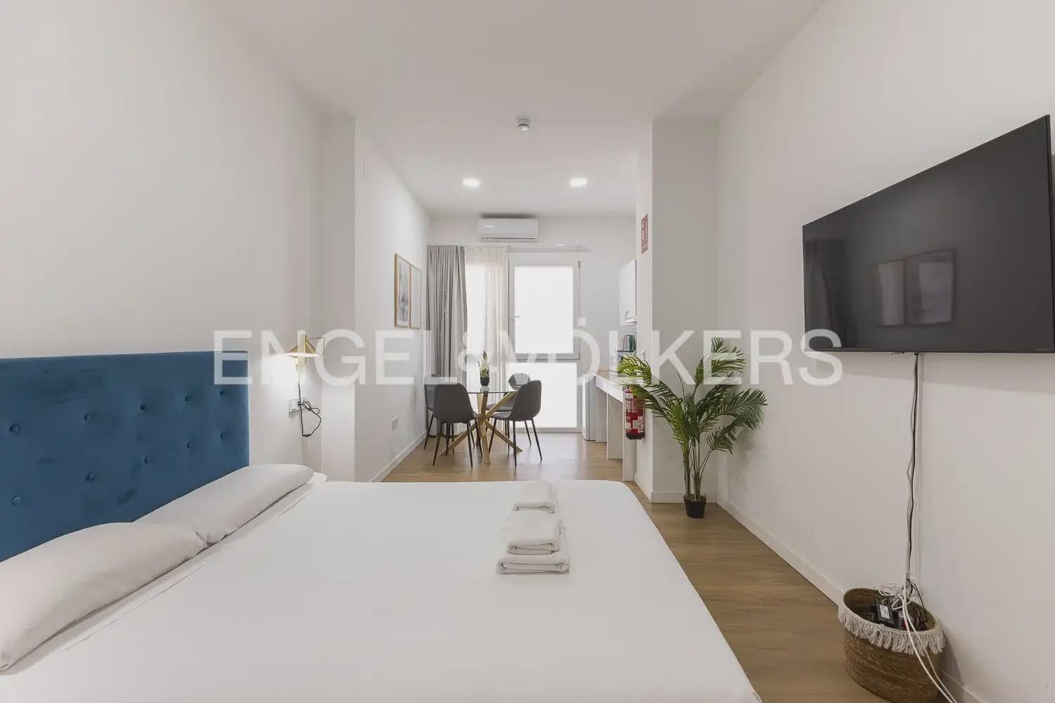 Hotelli myytävänä paikassa Valencia kaupunki - 1 300 000 € (Ref: 9898261)