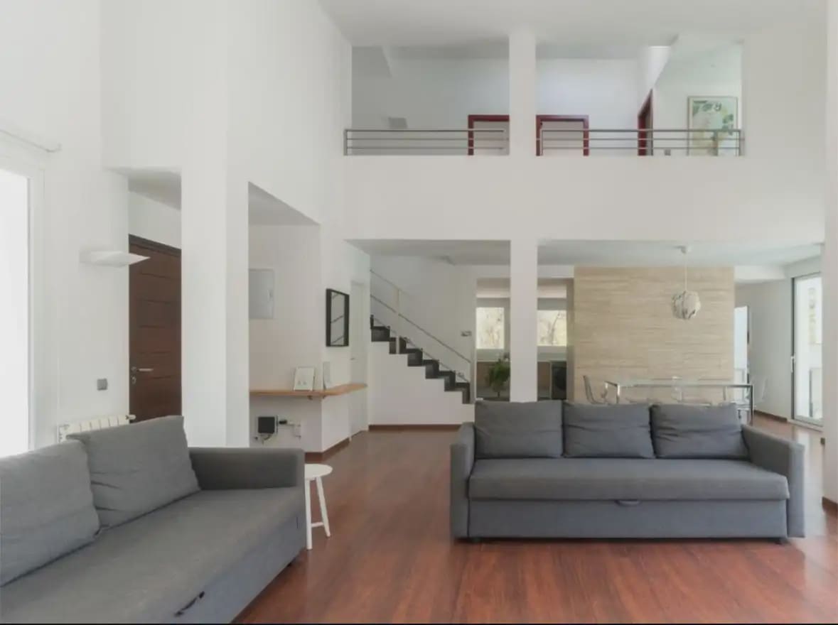 4 bedroom Villa for rent in Torres Torres with pool garage - € 4,900 (Ref: 9898262)