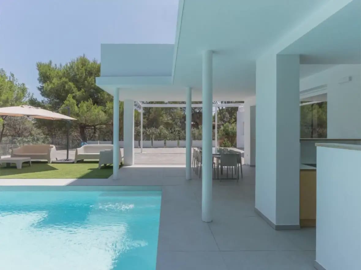 4 bedroom Villa for rent in Torres Torres with pool garage - € 4,900 (Ref: 9898262)