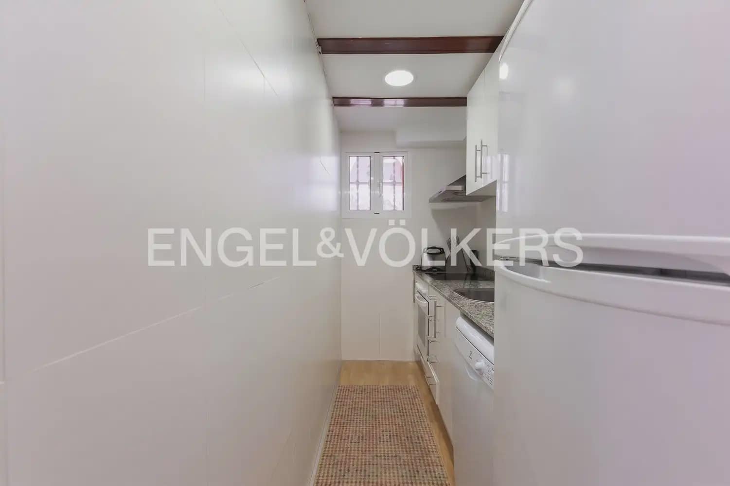 Chalet de 9 habitaciones en Náquera en venta - 1.180.000 € (Ref: 9898263)