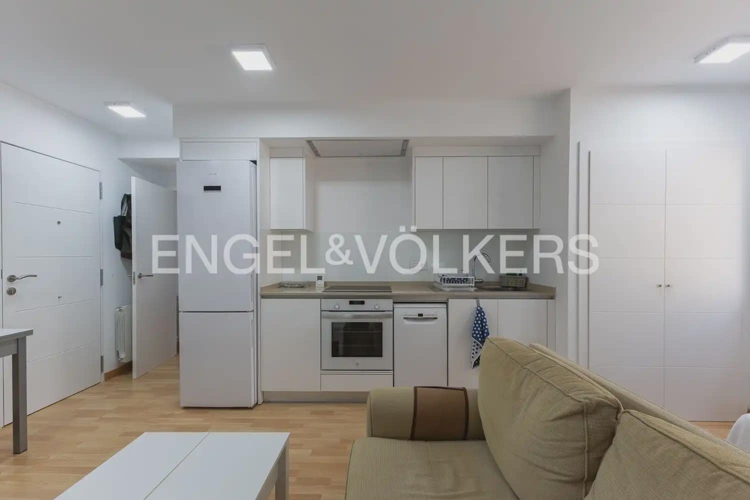 Chalet de 9 habitaciones en Náquera en venta - 1.180.000 € (Ref: 9898263)