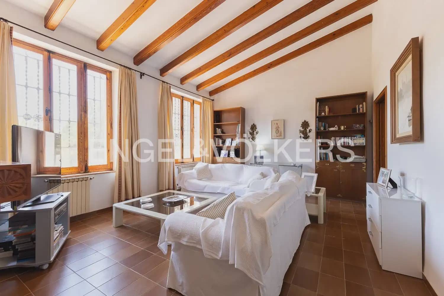 Chalet de 9 habitaciones en Náquera en venta - 1.180.000 € (Ref: 9898263)