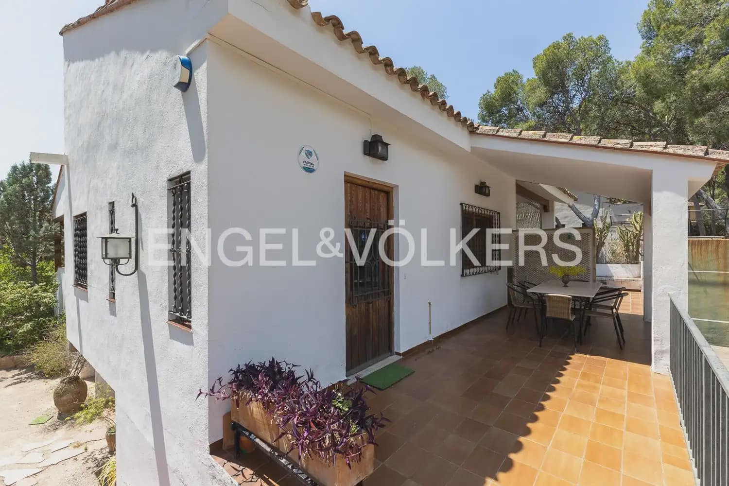 Chalet de 9 habitaciones en Náquera en venta - 1.180.000 € (Ref: 9898263)