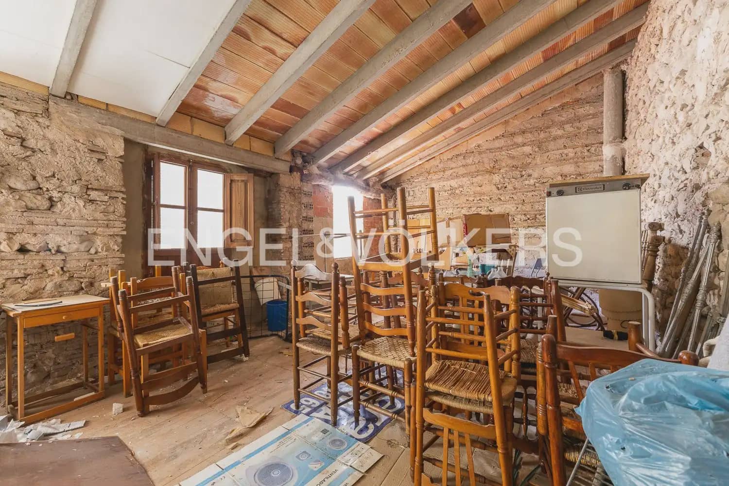 4 bedroom Townhouse for sale in Almoines - € 350,000 (Ref: 9898265)