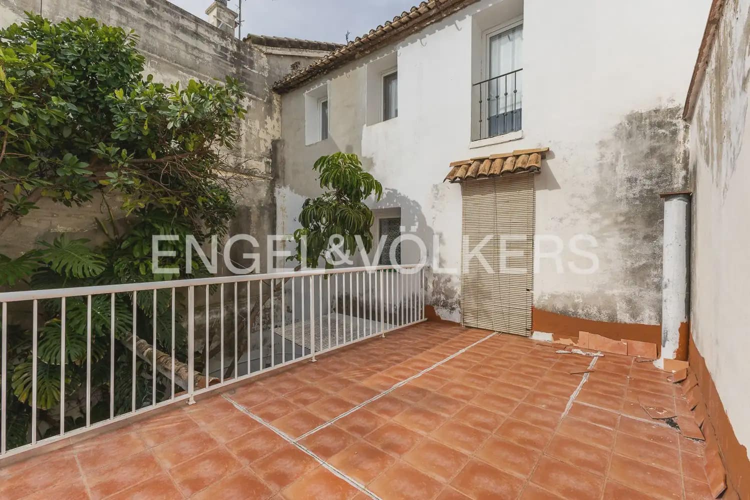 4 bedroom Townhouse for sale in Almoines - € 350,000 (Ref: 9898265)