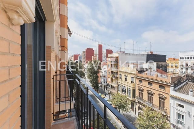 2 sovrum Takvåning att hyra i Cabanyal-Canyamelar, Valencia stad - 2 000 € (Ref: 9898266)