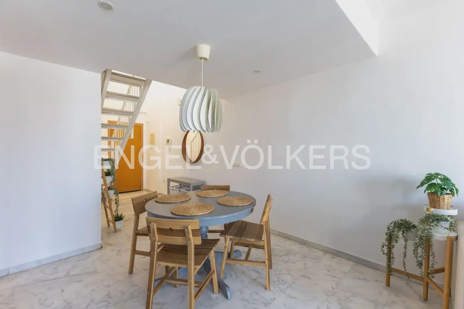 2 sovrum Takvåning att hyra i Valencia stad - 2 000 € (Ref: 9898266)