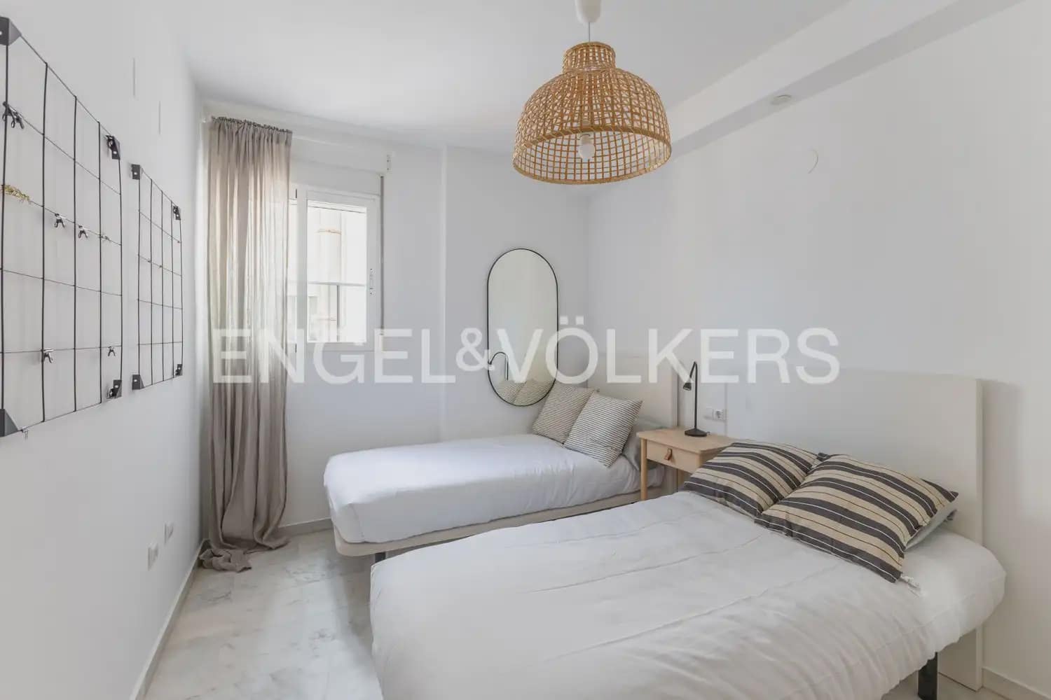 2 sovrum Takvåning att hyra i Valencia stad - 2 000 € (Ref: 9898266)