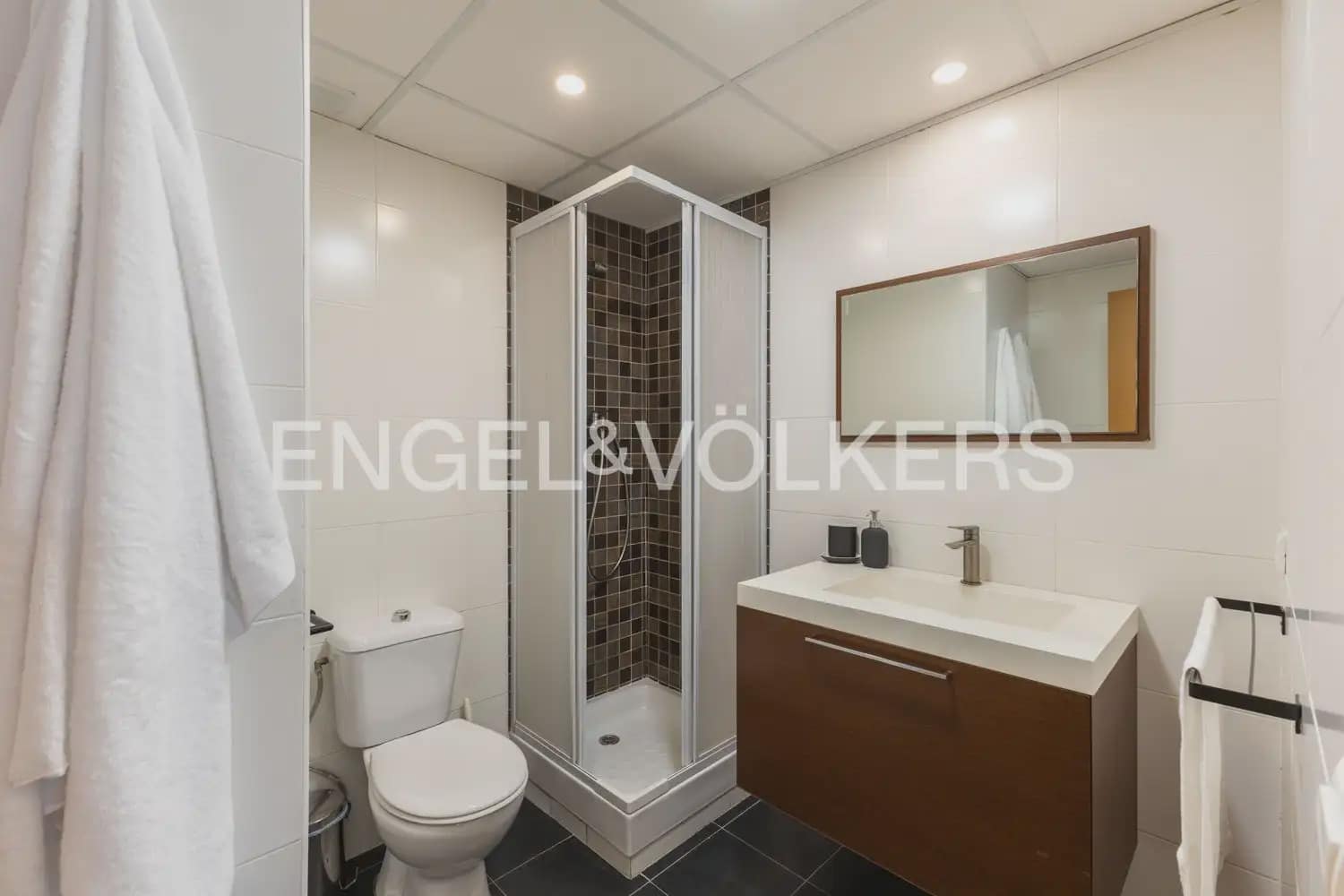 2 sovrum Takvåning att hyra i Valencia stad - 2 000 € (Ref: 9898266)