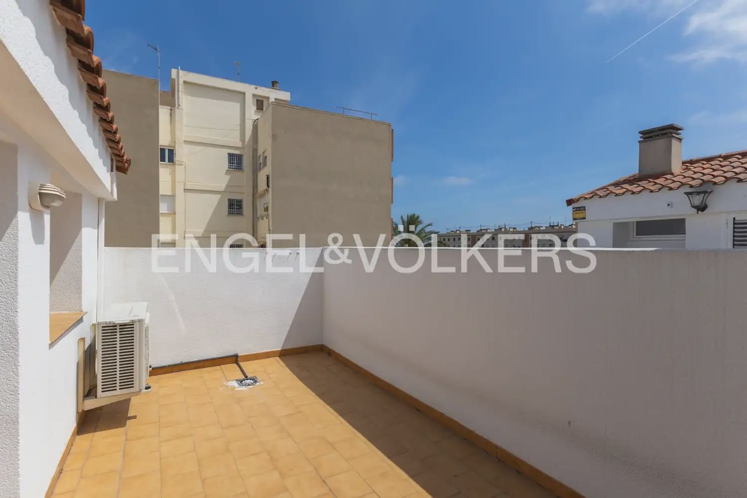 2 sovrum Takvåning att hyra i Valencia stad - 2 000 € (Ref: 9898266)