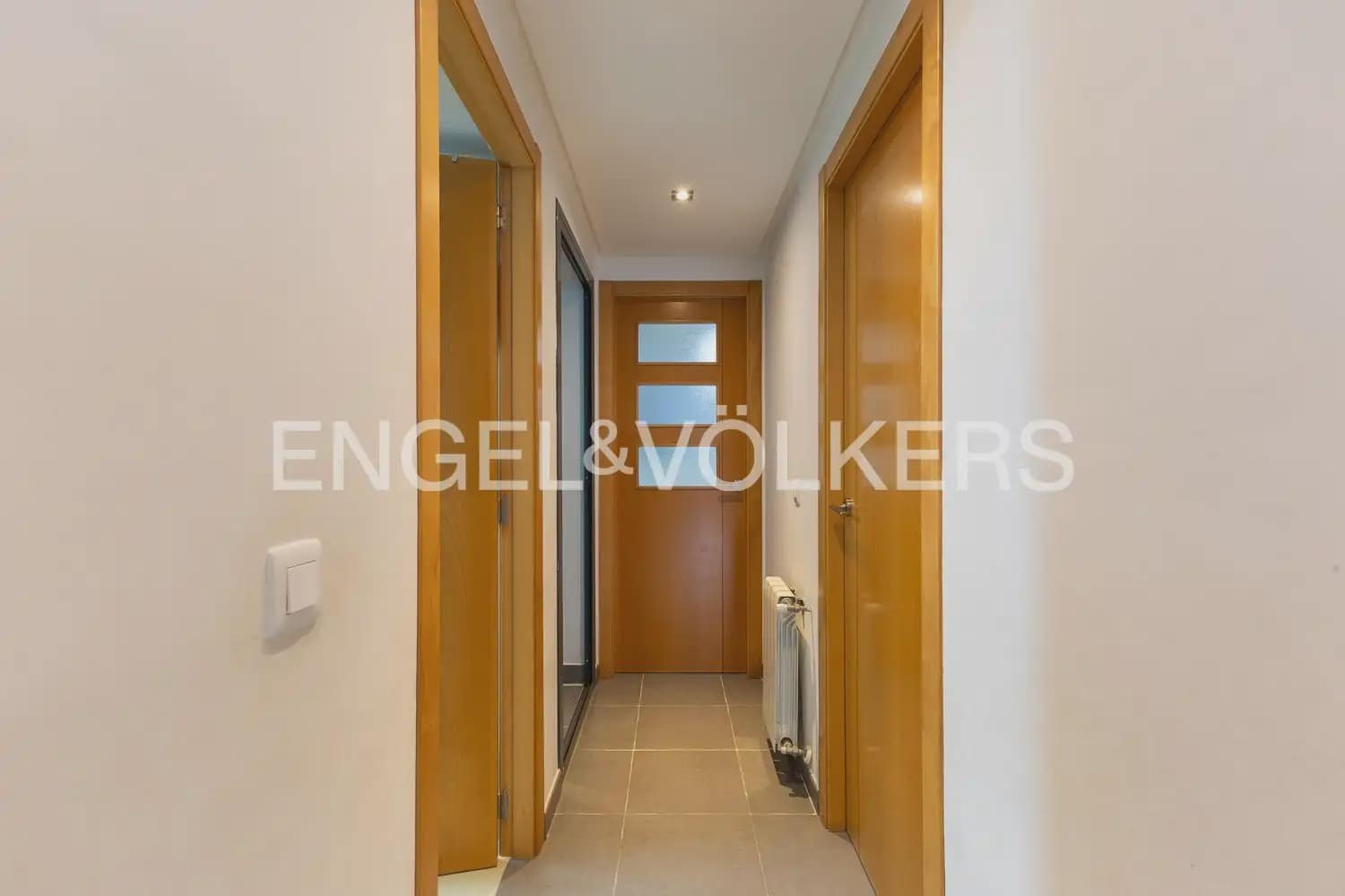 5 bedroom Villa for sale in San Antonio de Benageber with pool garage - € 550,000 (Ref: 9898267)