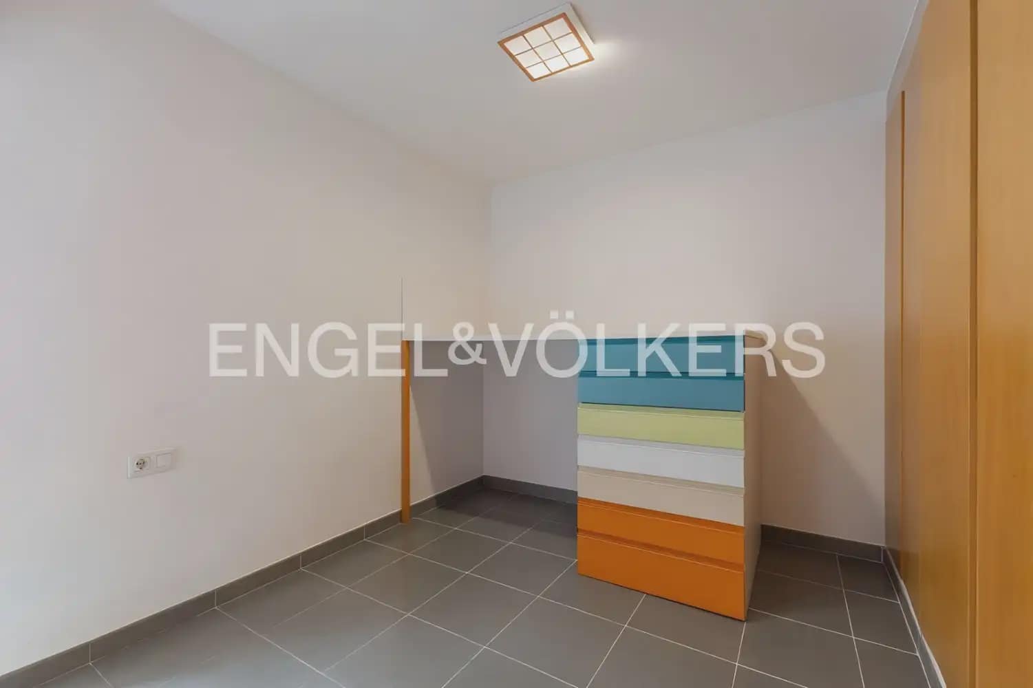 5 bedroom Villa for sale in San Antonio de Benageber with pool garage - € 550,000 (Ref: 9898267)