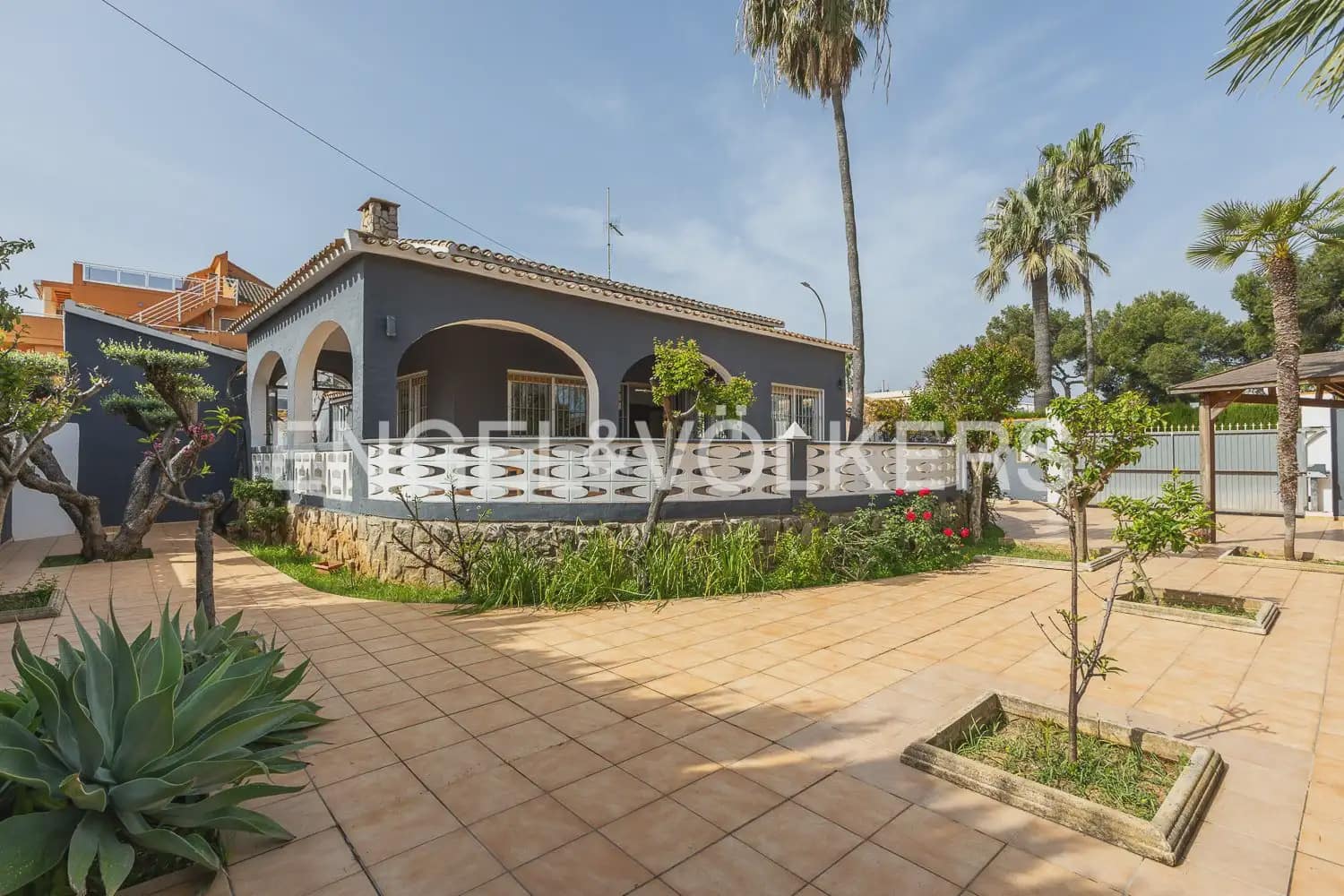 3 sovrum Villa till salu i Denia med pool garage - 695 000 € (Ref: 9898271)