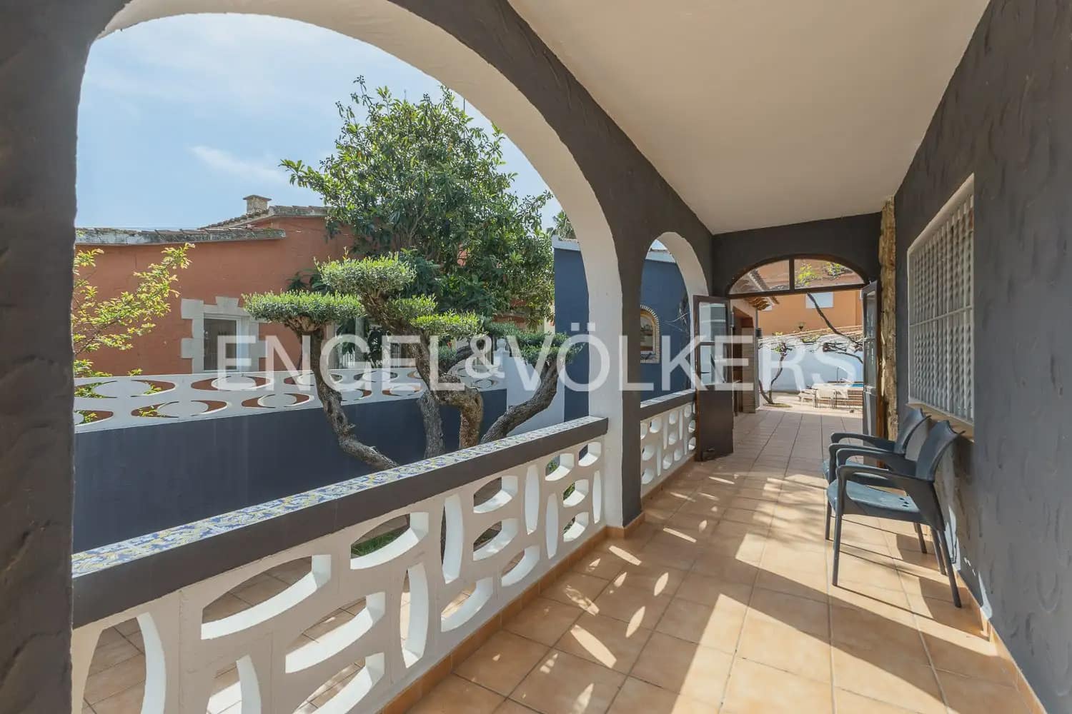 3 sovrum Villa till salu i Denia med pool garage - 695 000 € (Ref: 9898271)