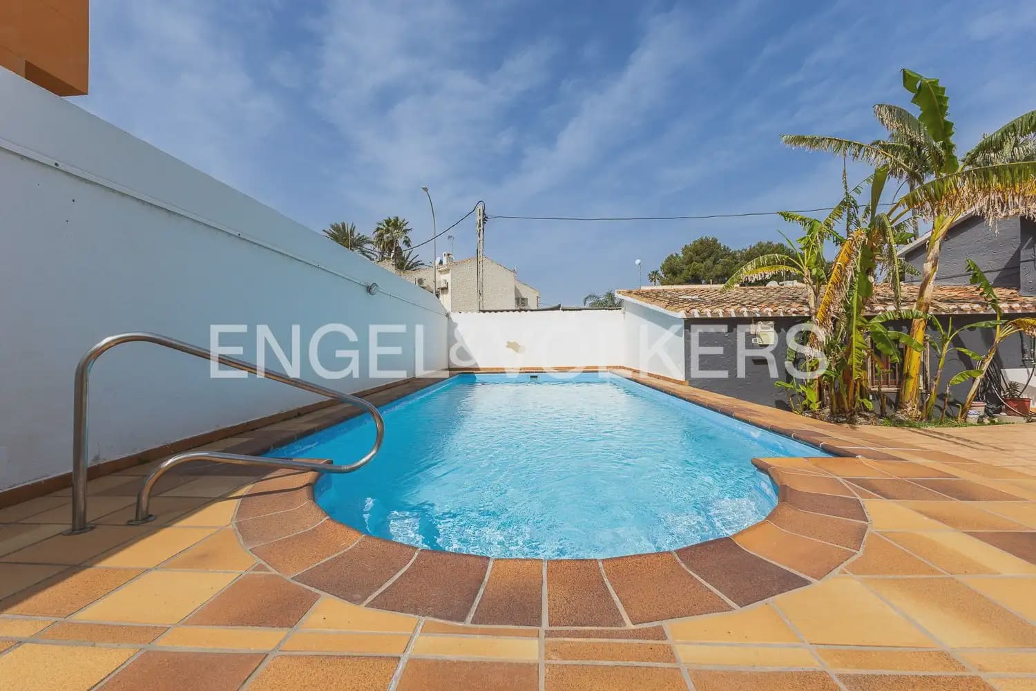 3 sovrum Villa till salu i Denia med pool garage - 695 000 € (Ref: 9898271)