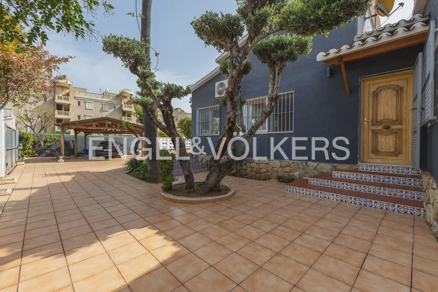 3 sovrum Villa till salu i Denia med pool garage - 695 000 € (Ref: 9898271)