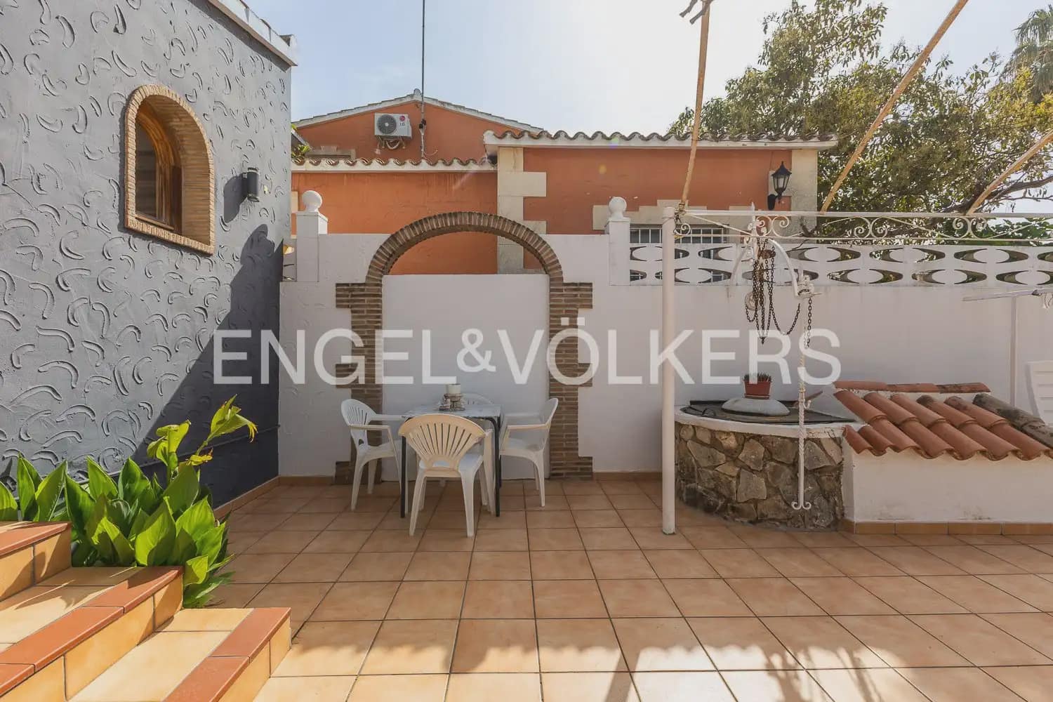 3 sovrum Villa till salu i Denia med pool garage - 695 000 € (Ref: 9898271)