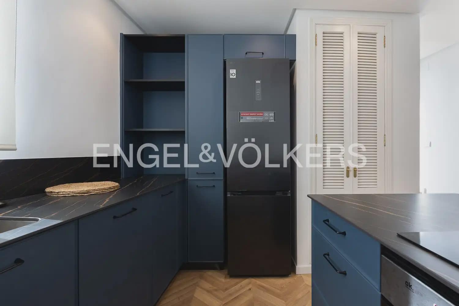 2 slaapkamer Penthouse te huur in Valencia stad - € 1.950 (Ref: 9898272)