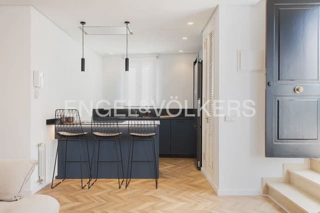 2 slaapkamer Penthouse te huur in La Xerea, Valencia stad - € 1.950 (Ref: 9898272)