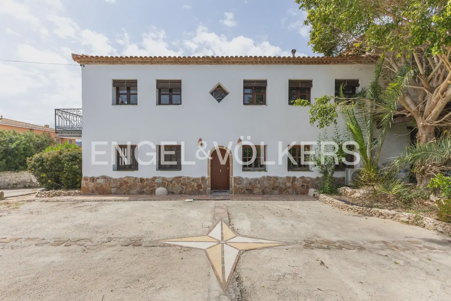 14 quarto Quinta/Casa Rural para venda em Denia com garagem - 1 380 000 € (Ref: 9898274)