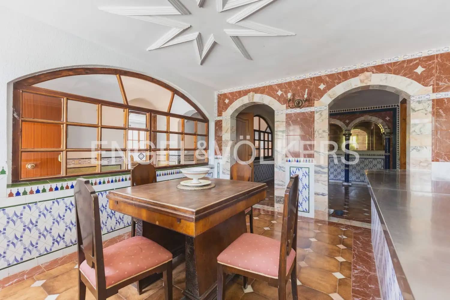 14 quarto Quinta/Casa Rural para venda em Denia com garagem - 1 380 000 € (Ref: 9898274)