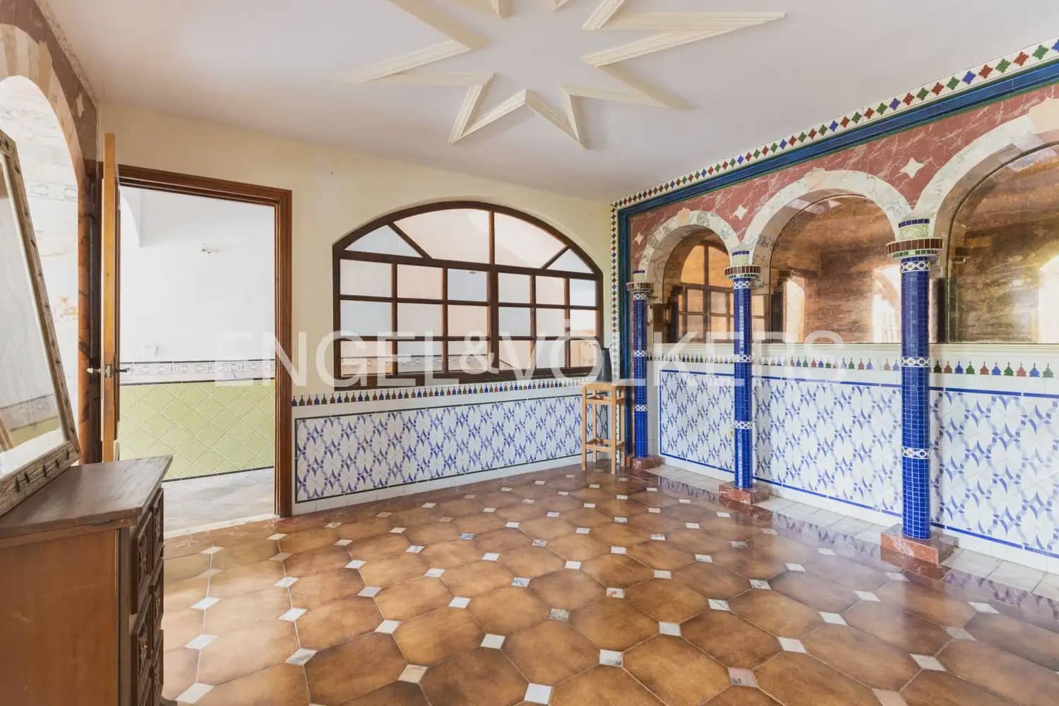 14 quarto Quinta/Casa Rural para venda em Denia com garagem - 1 380 000 € (Ref: 9898274)